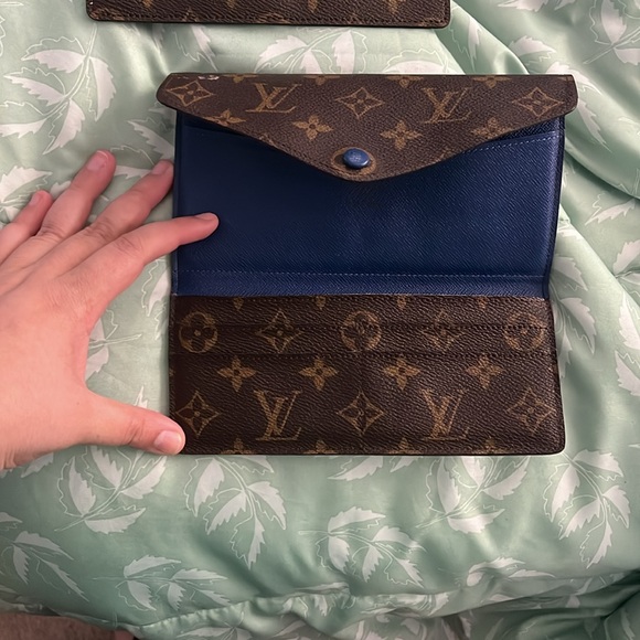 LV wallet - Picture 4 of 10